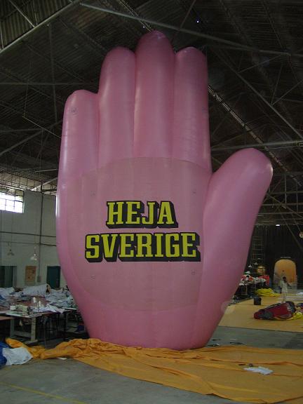 Inflatable_Gloves_Pics__2_